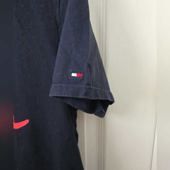 Tommy Hilfiger Mens Navy Blue Short Sleeve Logo Graphic T-Shirt Size Med - Picture 3 of 4